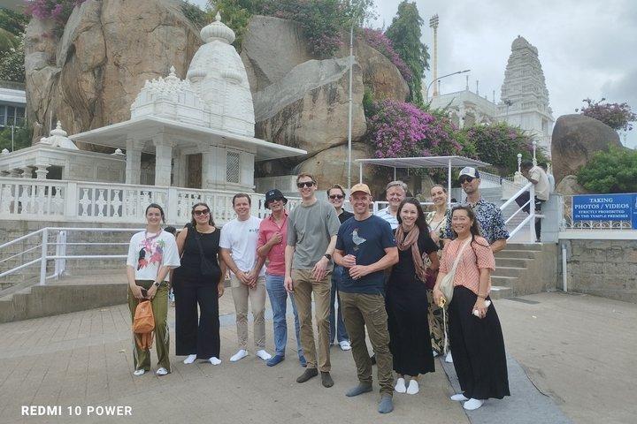 Hyderabad City Temples: A Spiritual Private Tour with Guide & Car