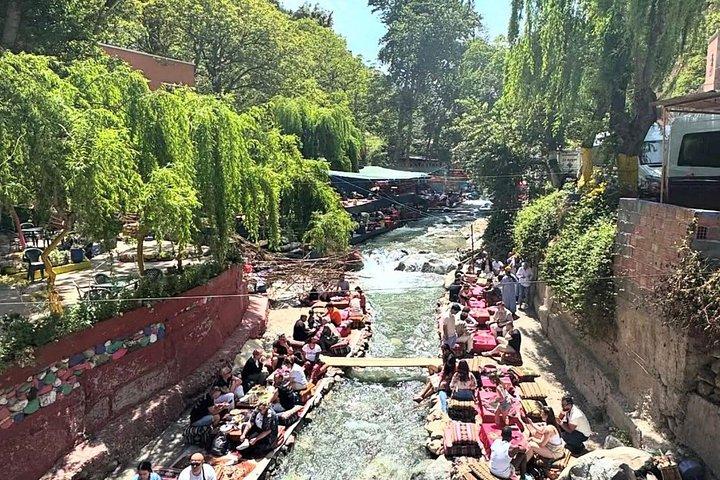 アトラス山脈と3つの谷のランチプライベートツアー - マラケシュ