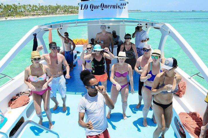 Festa in barca da Cap Cana