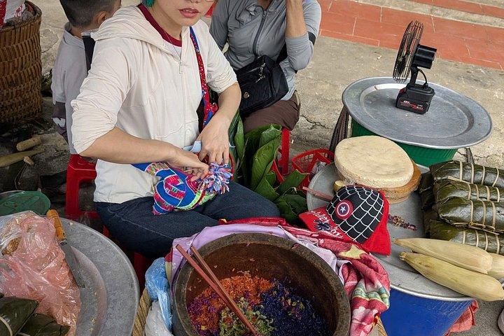 サパカラフルなバクハ日曜市場とフラワーモン村から