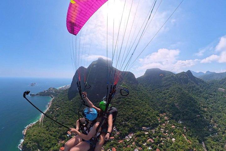 RIO Paragliding Flight w/ ブラジル女子チャンピオン video inc
