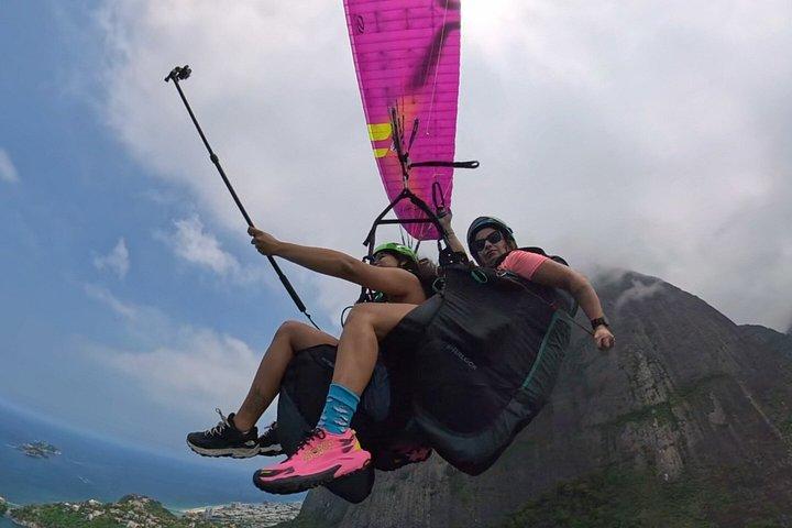 RIO Paragliding Flight w/ ブラジル女子チャンピオン video inc