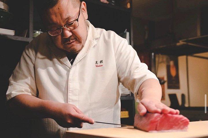 Omakase sushi en Kaiseki dineren bij Susukino Sapporo