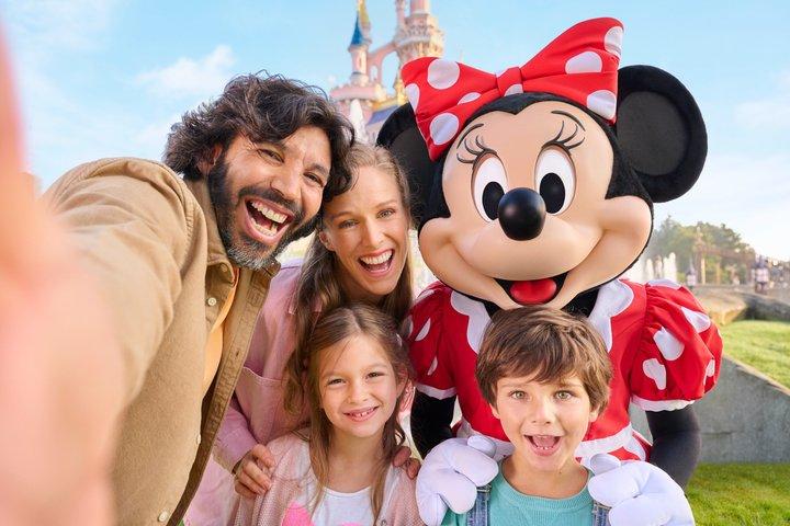 Disneyland® Paris Express Shuttle mit Ticket aus dem Zentrum von Paris