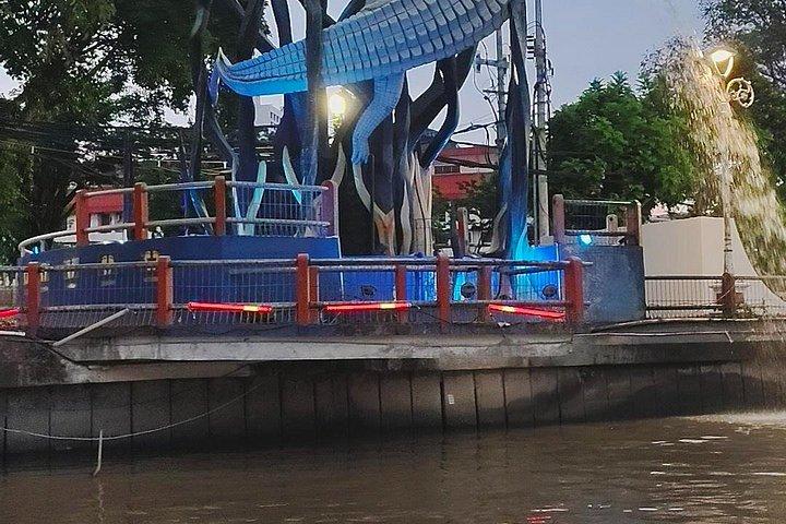 東ジャワツアー：スラバヤから2日間のスラバヤとマドゥラ島ツアー