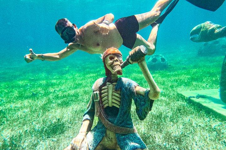 Nassau: Sunken Sculpture Snorkeling at Pearl Island with Lunch