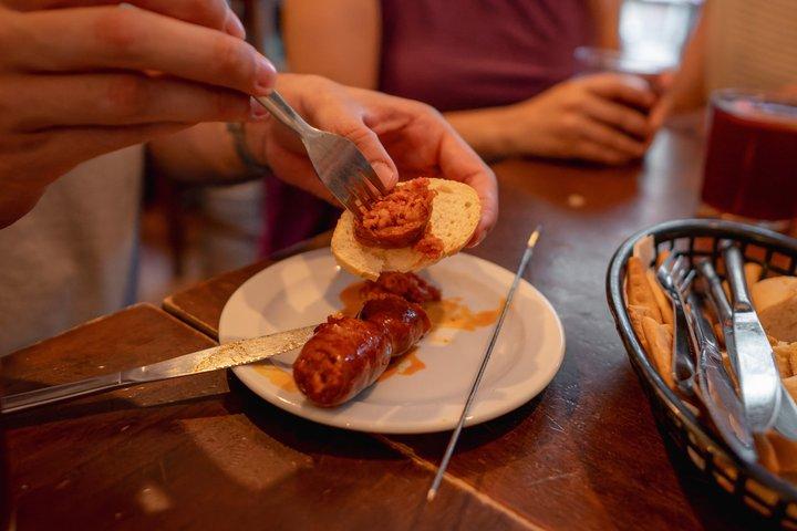 セビリアを食べる：タパス、飲み物、地元の味ツアー