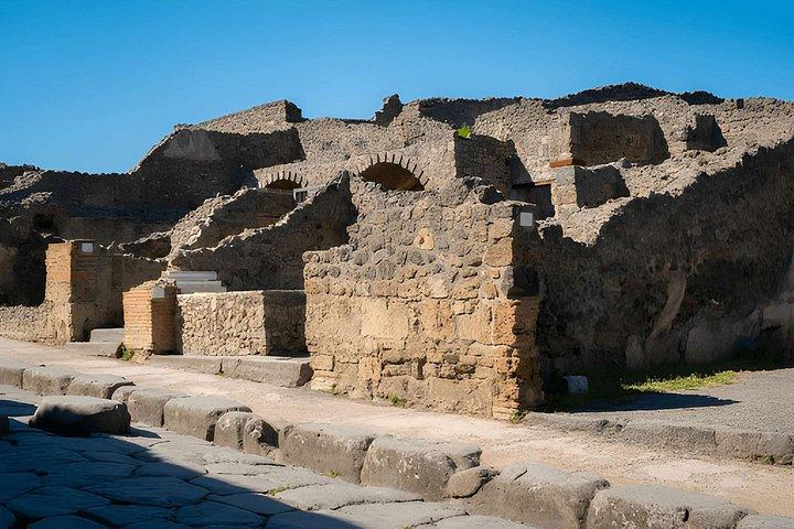 ローマから: ポンペイとソレント – 太陽、石、そして風味