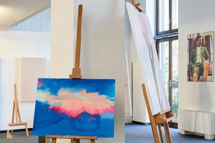 ミラノの歴史あるブレラのアトリエでアクリル画教室
