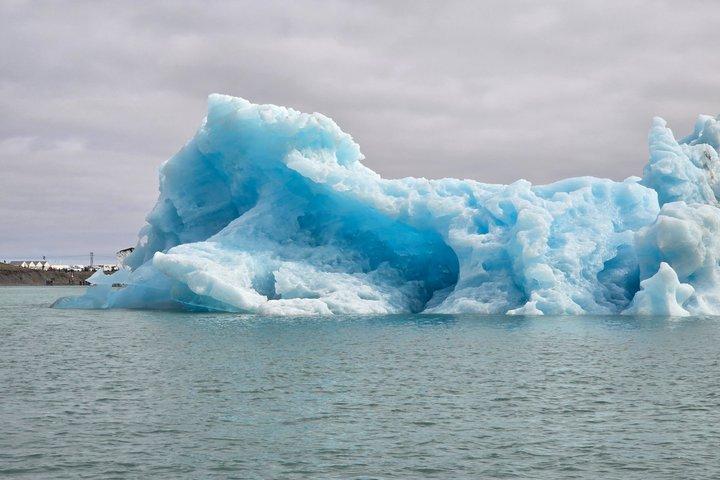 レイキャビク：氷河湖遊覧船＆サウスコースト終日ツアー