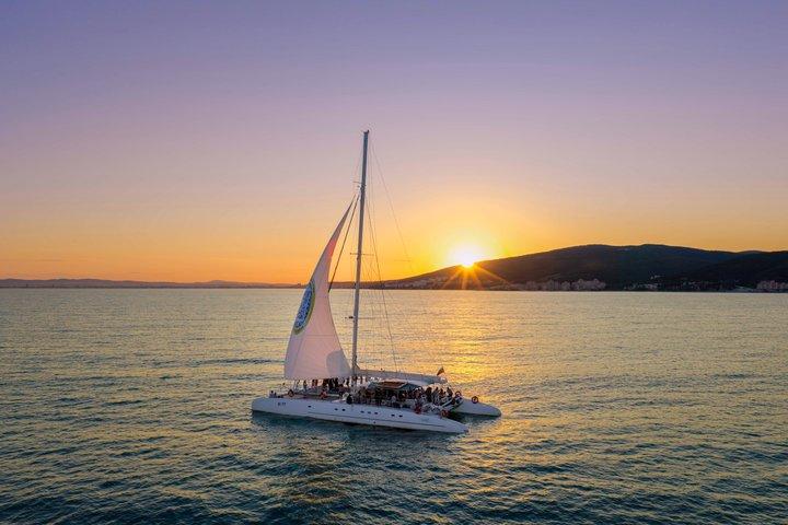 Catamaran Sunset Cruise omkring Sunny Beach og Nessebar