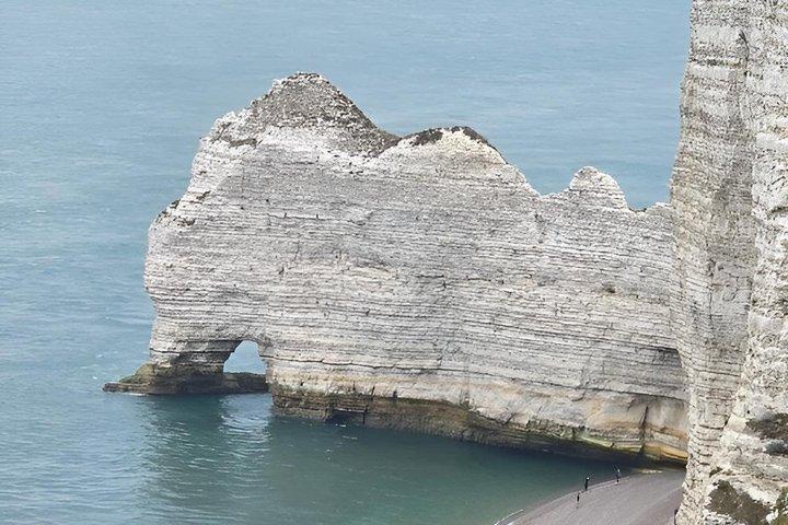 Private Guided Tour of Normandy Étretat Cliffs