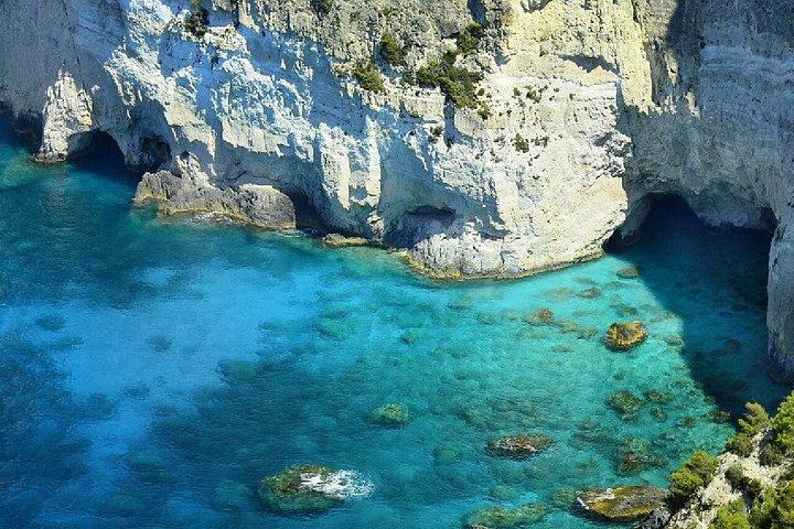 5 - ザキントス島&難破船を巡る1時間のヨットクルーズ