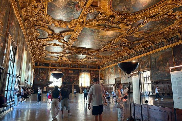ヴェネツィアのサン・マルコ寺院とドージェ宮殿のガイドツアー