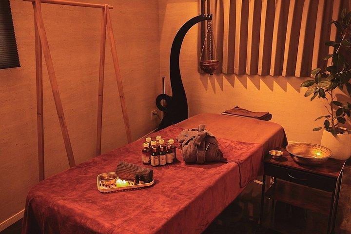 アーユルヴェーダマッサージとシロダーラ大阪浴衣体験