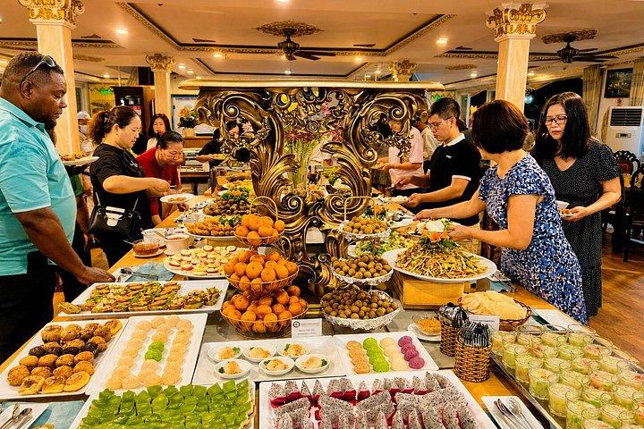 Dinner Cruise on Saigon River with Live Entertainment
