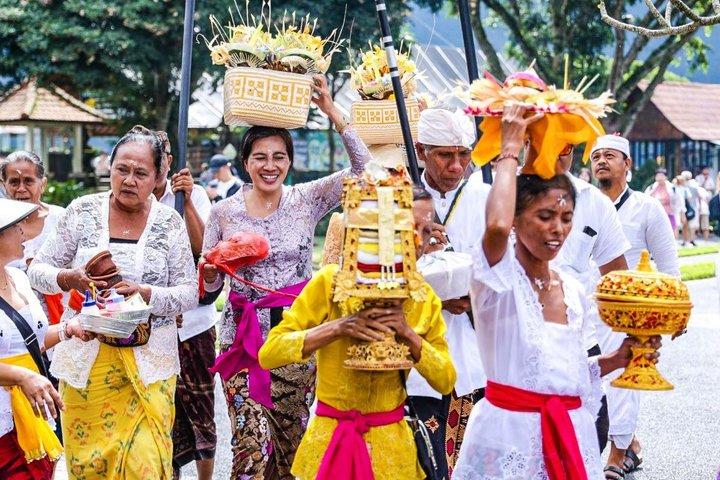プライベート14日-バリ島とインドネシア家族の休日