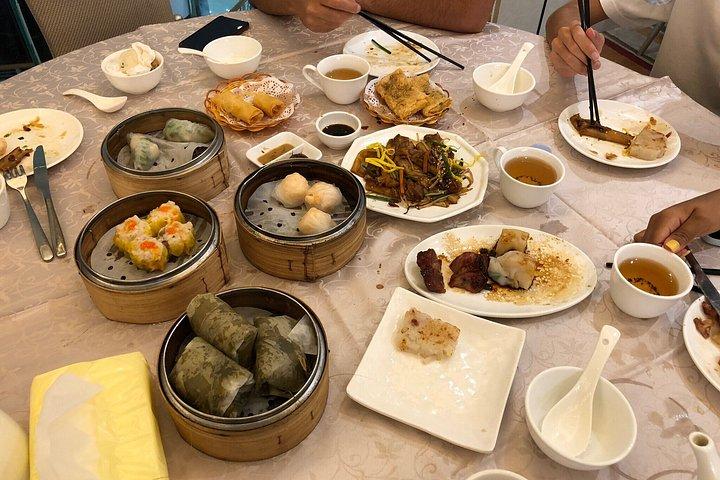 Private 4-Hour Hong Kong City Tour – Customized Experience