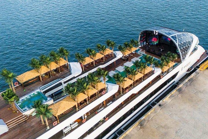ハノイ発ドルフィンクルーズハロン湾豪華日帰りツアー
