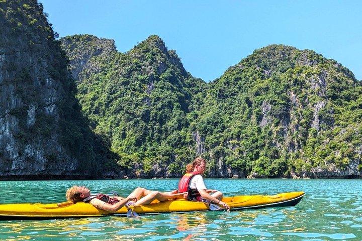 Excursão de barco de 1 dia pela Baía Lan Ha- Ha Long saindo da Ilha Cat Ba com almoço