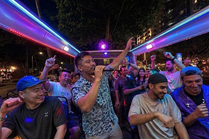 ニャチャンミニオープントップバス観光ツアー