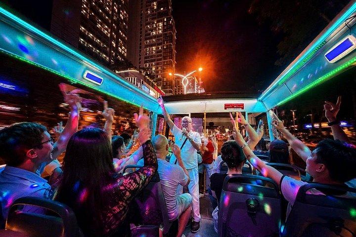 ニャチャンミニオープントップバス観光ツアー