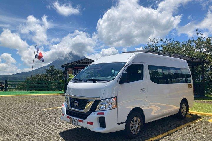 La Fortuna/Arenal til San Jose Lufthavn (SJO) Privat VIP Transfer