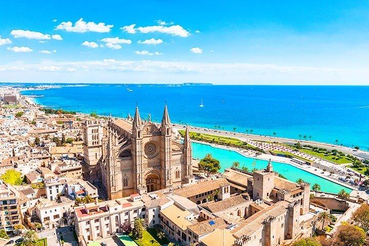 Kathedraal van Palma, 24 uur Hop-On Hop-Off Bus & Boot Tour