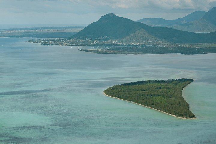 Hiking Le Morne Brabant