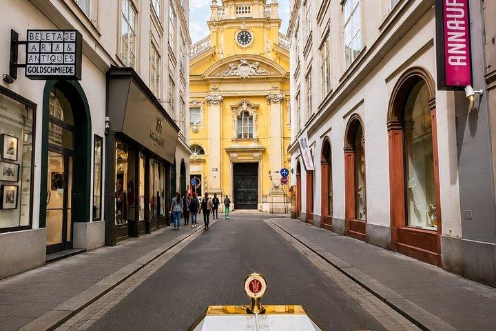Tour della Chiesa di Vienna con Luxury E Old Timer