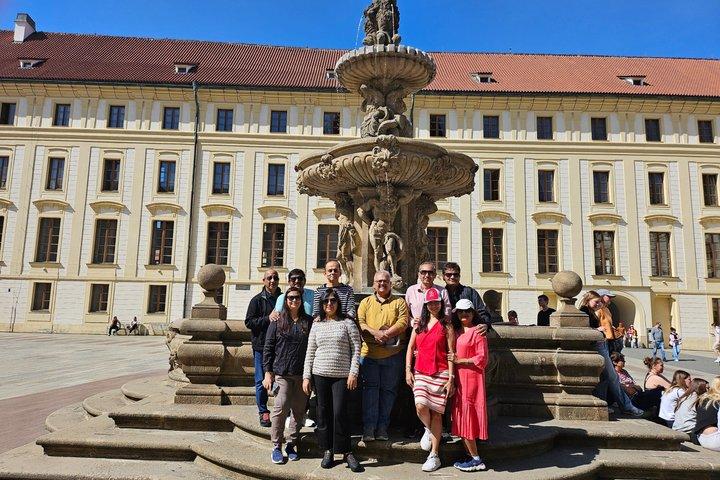 Tour Privado al Castillo de Praga : St. Vitus, Golden Lane & Royal Palace