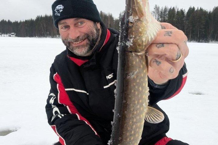 Safari en Motoneige et Initiation à la Pêche sur Glace (Privé)