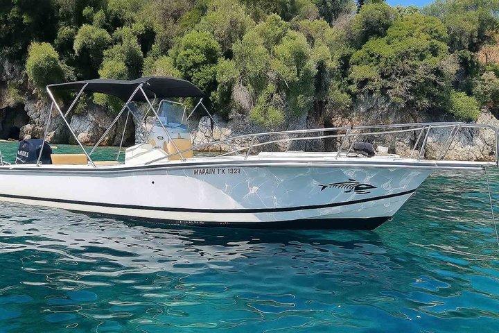 Passeio de barco privado para Paxos Antipaxos, na costa nordeste de Corfu
