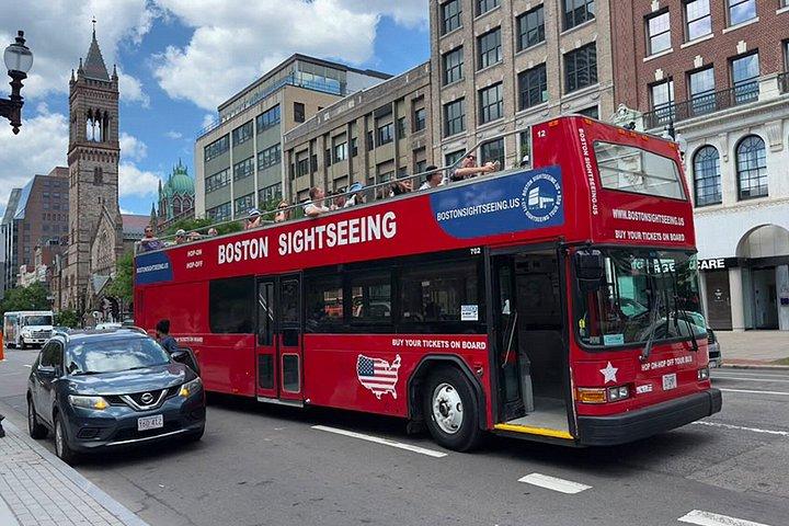Ganztägige Hop-on-Hop-off-Sightseeing-Tour durch Boston