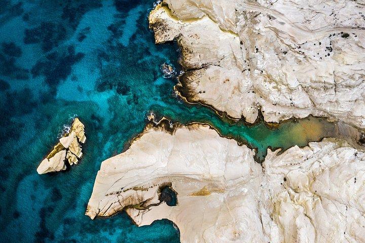 ポリアイゴス島とキモロ島のミロス島ヘリコプターツアーパス