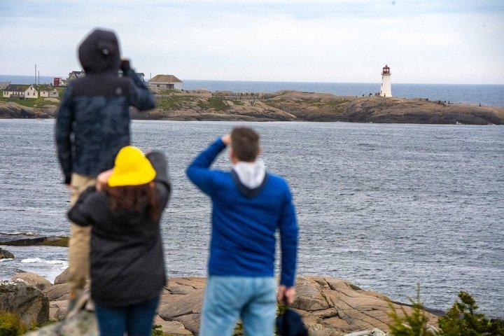 ペギーズ・コーブ・スモール・グループ・エクスプレス:ハリファックスからの観光ツアー