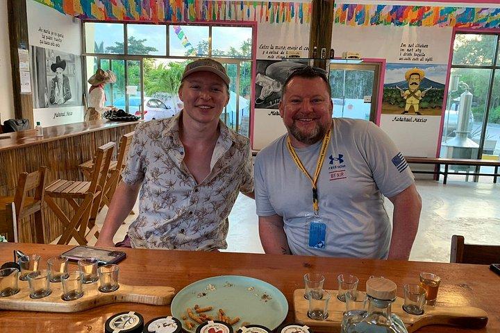コスタ・マヤ テキーラ＆メスカル試飲と往復ポート送迎付き