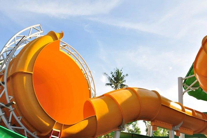 バリ島ウォーターボムウォーターパーク入場券とスリル満点の乗り物