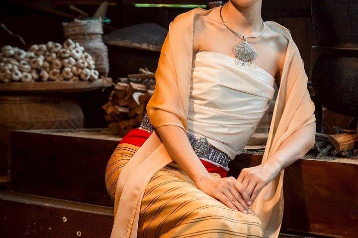 バーンモンファイでのタイ古式ドレス写真撮影