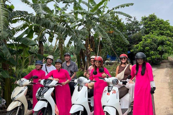 女性ライダーとバイクでハノイ体験