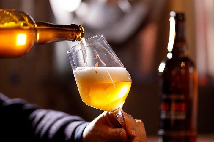 リールでの歴史ある醸造所見学とビール試飲