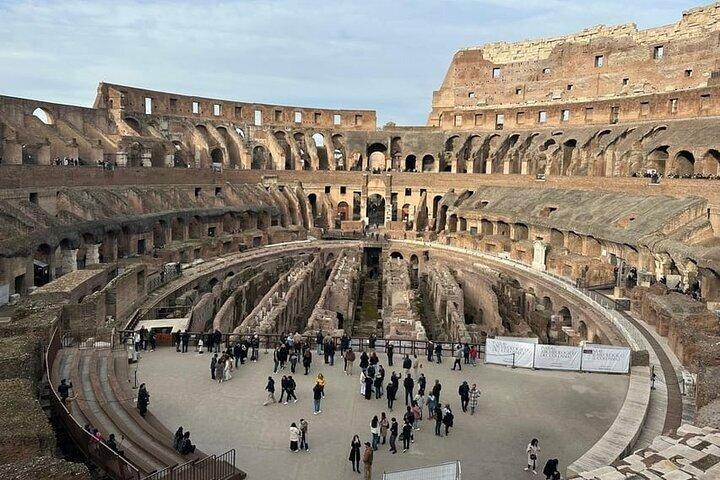 Toegang tot Colosseum met Arena Floor, Forum Palatine & Audioguide