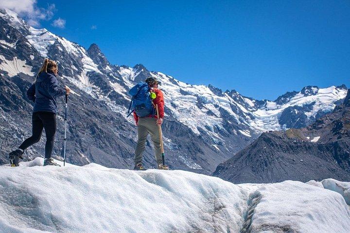 Mt Cook Small Group Tour & Heli Hike Combo from Queenstown