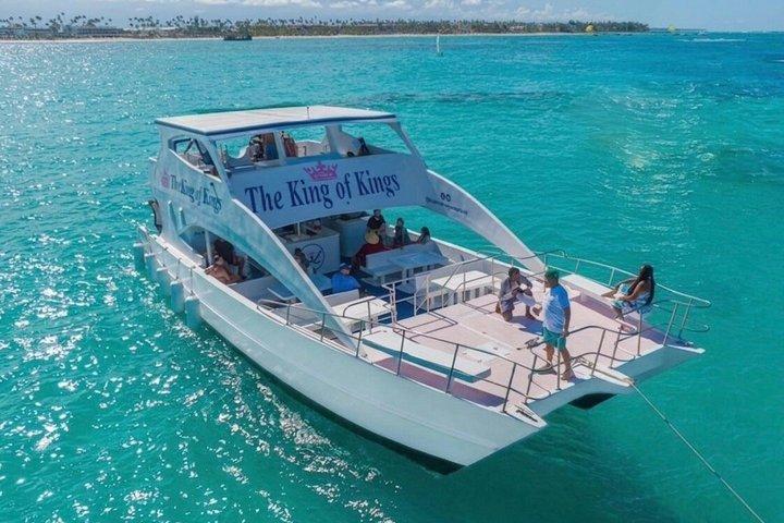 Hip Hop Punta Cana Party Boat – The Float Flow Party