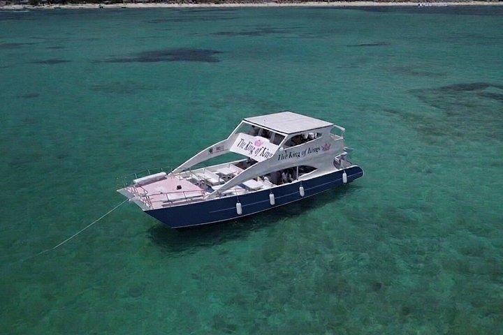 Hip Hop Punta Cana Party Boat – The Float Flow Party