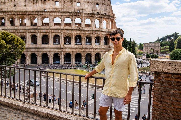 プロのカメラマンとローマで写真撮影