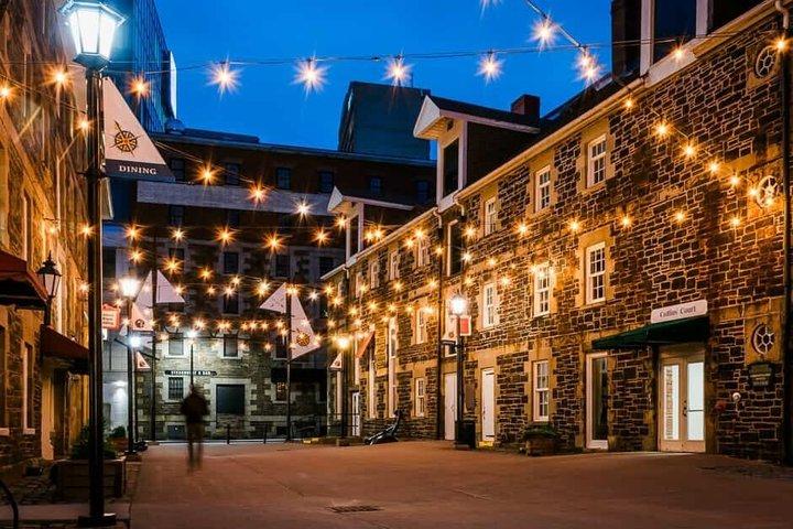 Excursión nocturna a pie por Halifax : centro histórico y paseo marítimo