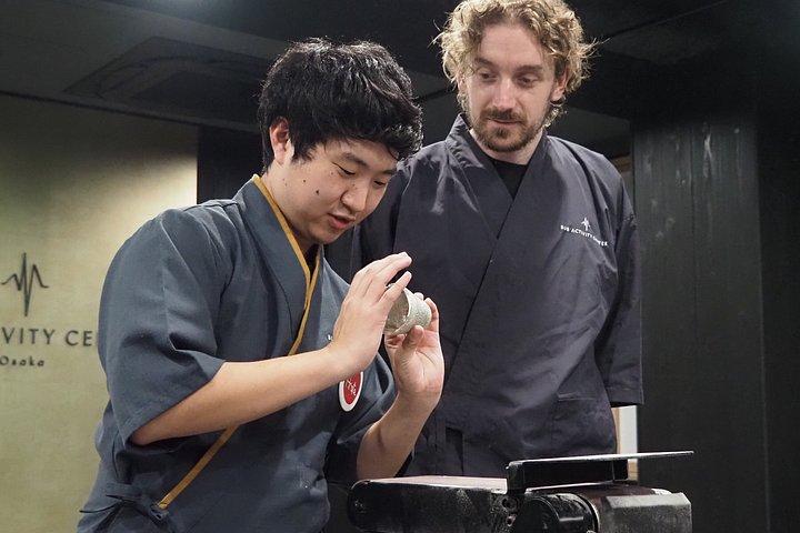 大阪：日本語のお土産を自作しよう（ネックレス、指輪、カップ）