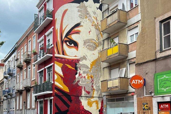 Kickstart Street Art Tour in Lisbon with Street art Specialists