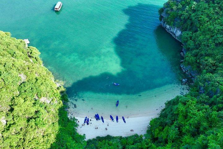 Hanoi : Hidden Bai Tu Long Bay Journey – Croisière Scenic Swan 2D1N